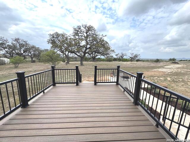 Listing photo id 7 for 443 Bridlegate Blvd