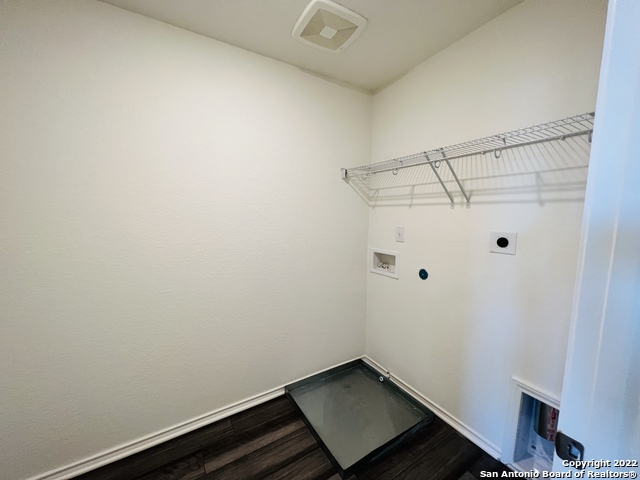 Image 29 of 31 For 8907 Colony Meadow