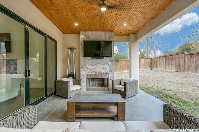 Image 32 of 37 For 1101 Garraty