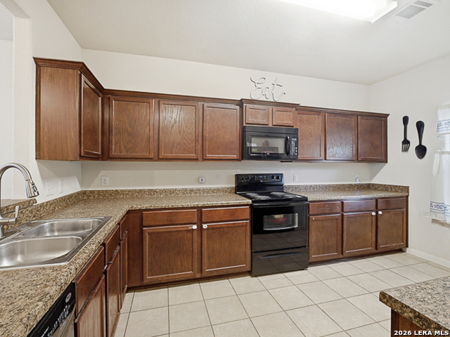 Image 4 of 29 For 11758 Luckey