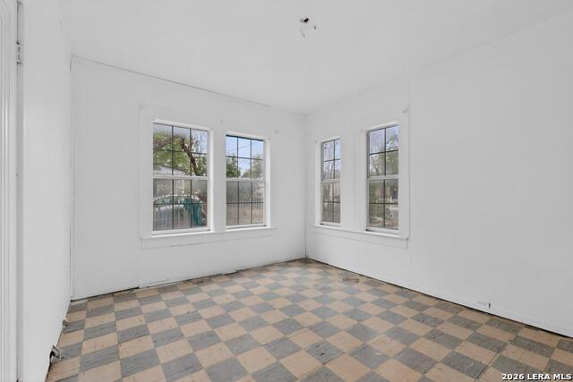 Image 24 of 36 For 3019 Houston W