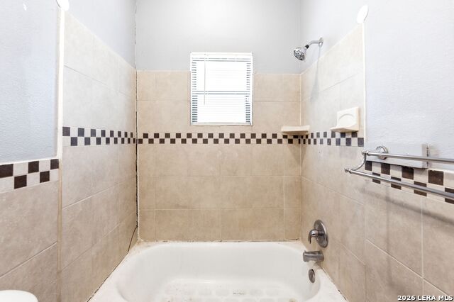 Image 14 of 32 For 1410 Santa Anna