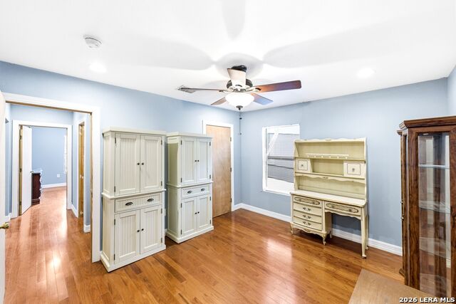 Image 21 of 32 For 1410 Santa Anna