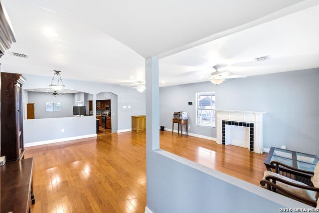 Image 4 of 32 For 1410 Santa Anna