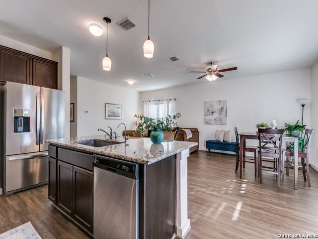 Image 12 of 30 For 8207 Chasemont