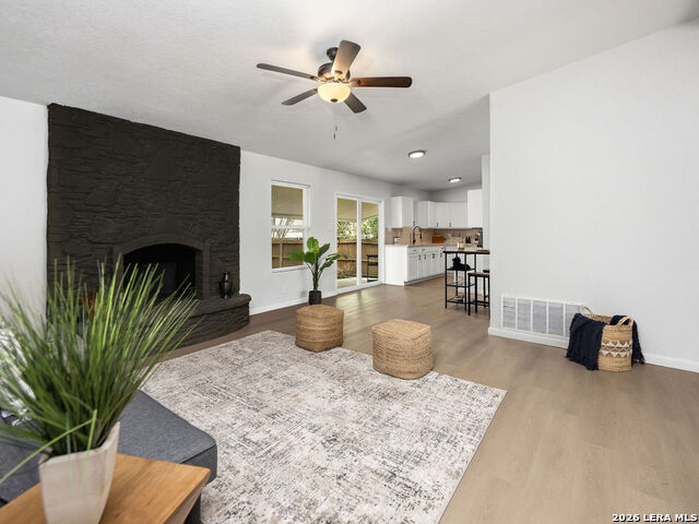 Image 13 of 27 For 612 Jamie Sue