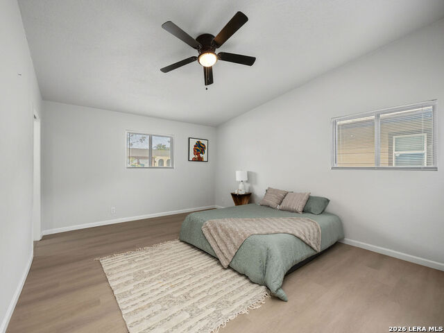 Image 21 of 27 For 612 Jamie Sue