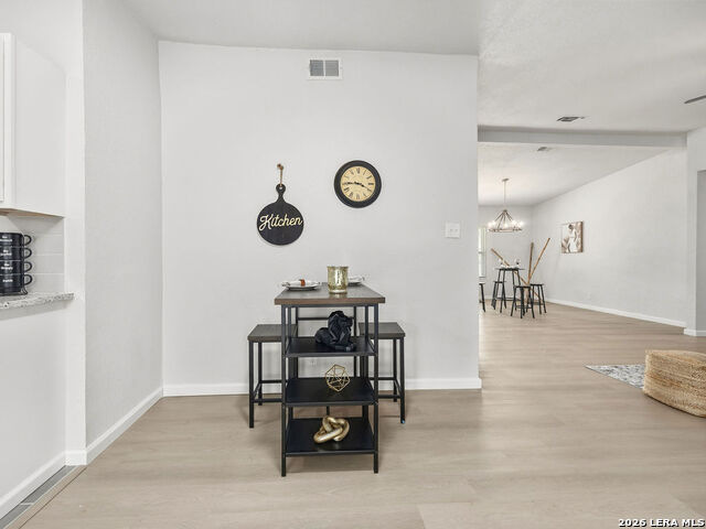 Image 8 of 27 For 612 Jamie Sue