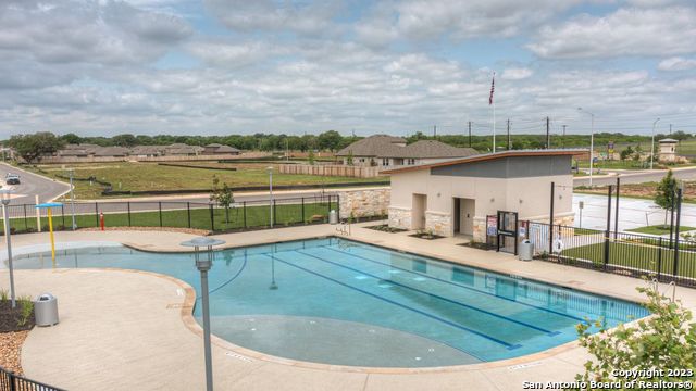 Image 34 of 50 For 771 Monarch  