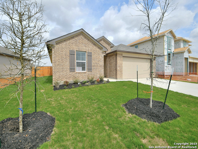 Image 7 of 50 For 771 Monarch  