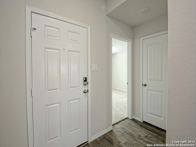 Image 8 of 50 For 771 Monarch  