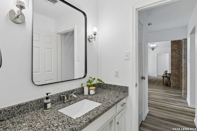 Image 17 of 33 For 3714 Twisted Oaks Dr