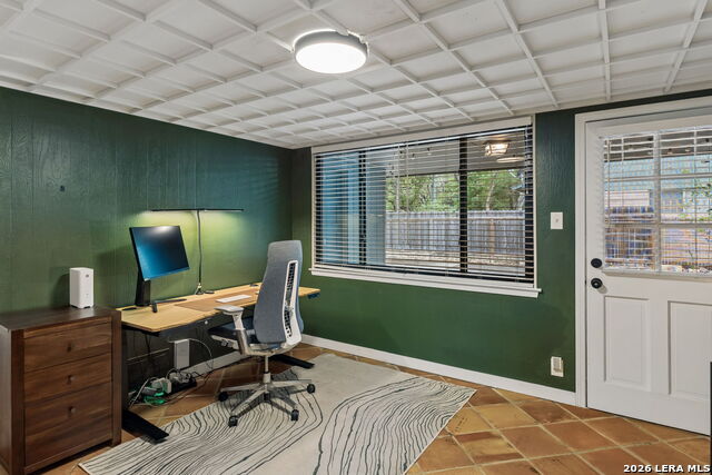 Image 20 of 33 For 3714 Twisted Oaks Dr