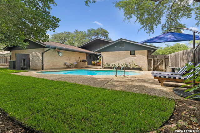 Image 24 of 33 For 3714 Twisted Oaks Dr