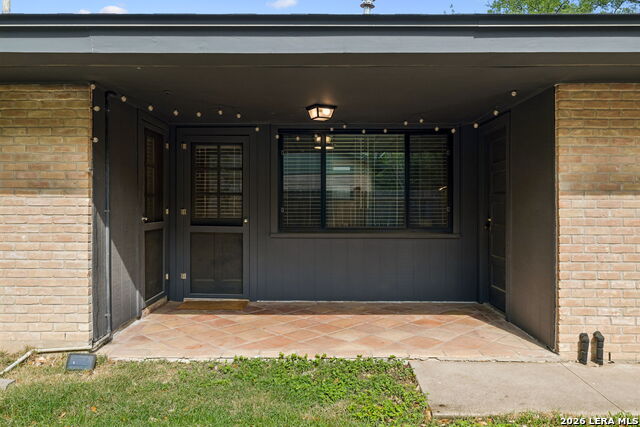 Image 27 of 33 For 3714 Twisted Oaks Dr