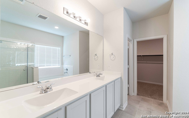 Image 21 of 34 For 14727 Sycamore Crossing