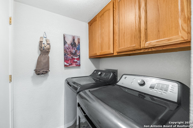 Image 14 of 51 For 619 Strings  619