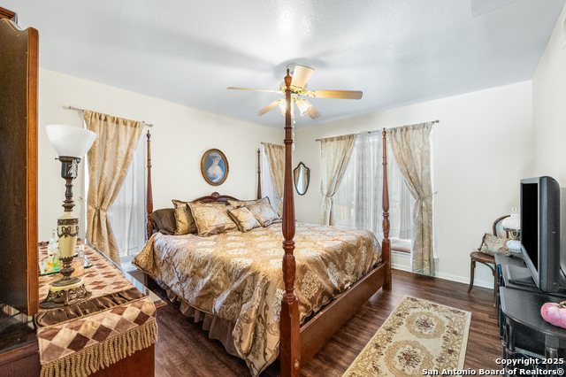 Image 20 of 51 For 619 Strings  619