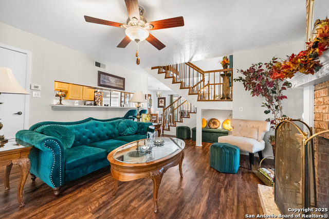 Image 32 of 51 For 619 Strings  619