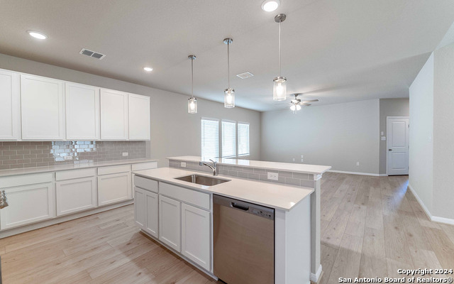 Image 10 of 33 For 14735 Sycamore Crossing