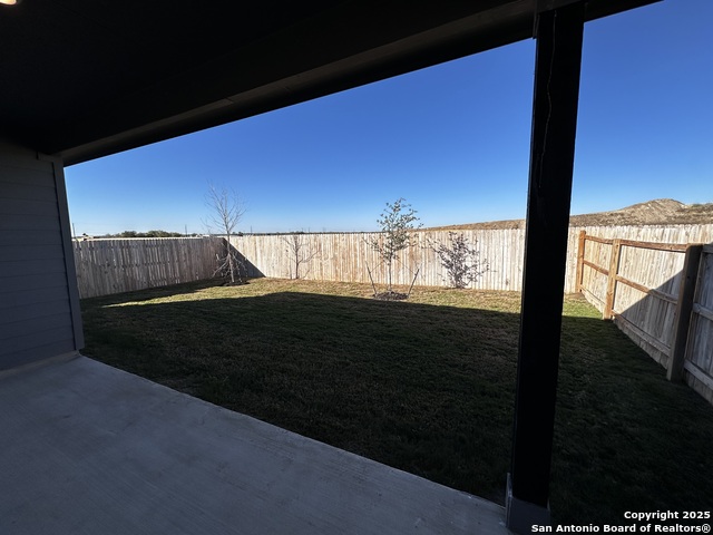 Image 22 of 33 For 14735 Sycamore Crossing