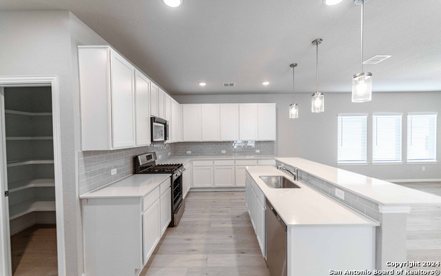 Image 9 of 33 For 14735 Sycamore Crossing