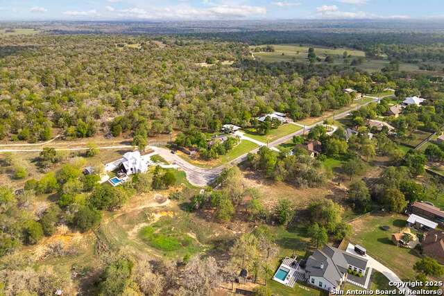 Image 3 of 8 For 173 Woodlands Drive