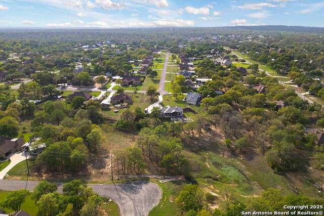 Image 5 of 8 For 173 Woodlands Drive