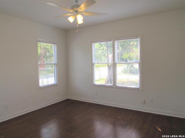 Image 11 of 18 For 454 Bailey  