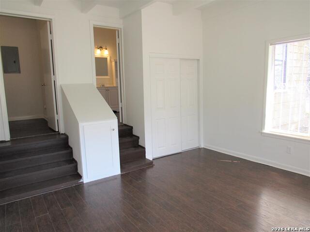 Image 15 of 18 For 454 Bailey  