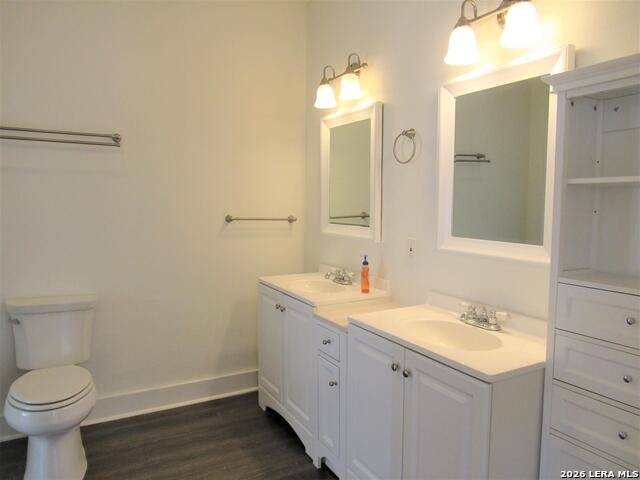 Image 8 of 18 For 454 Bailey  