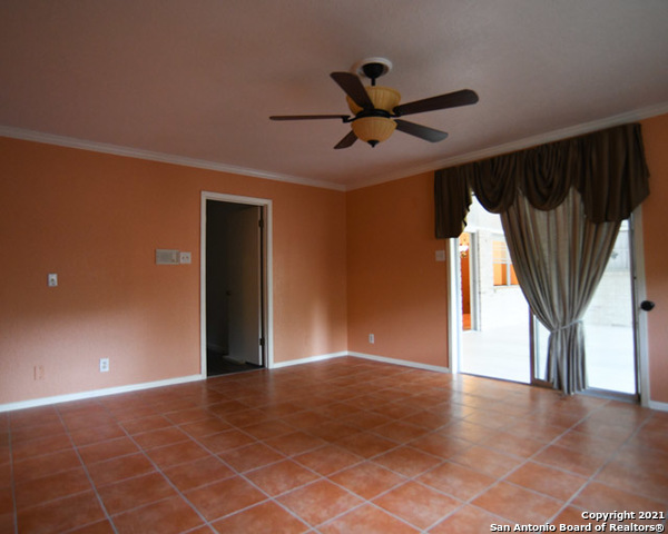 Image 14 of 23 For 6207 Shady Brook