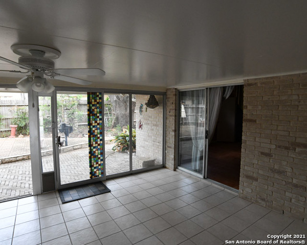 Image 3 of 23 For 6207 Shady Brook