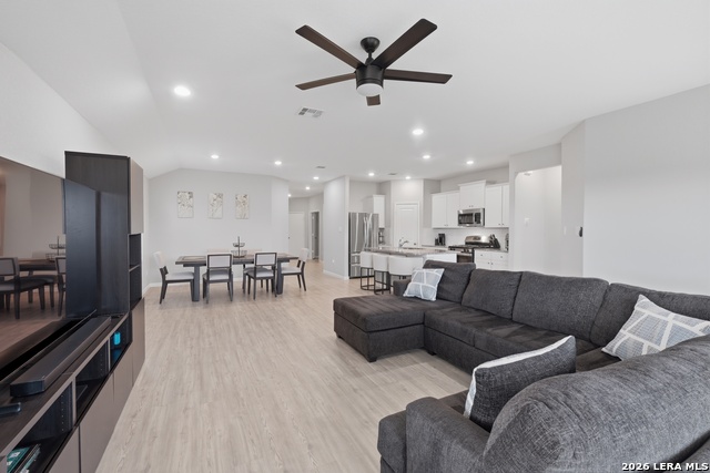 Image 7 of 26 For 31589 Untrodden