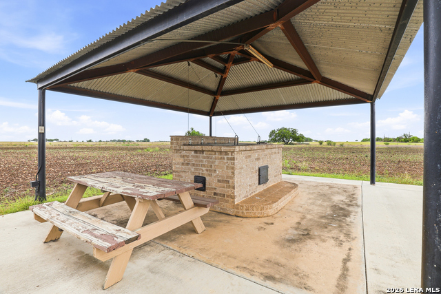 Listing photo id 31 for 13915 Dusty Fields