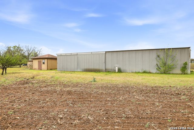 Listing photo id 37 for 13915 Dusty Fields