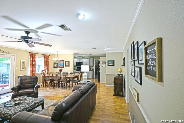 Image 10 of 47 For 877 Twin Oaks