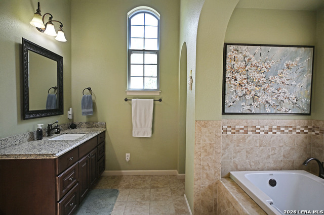 Image 31 of 47 For 877 Twin Oaks