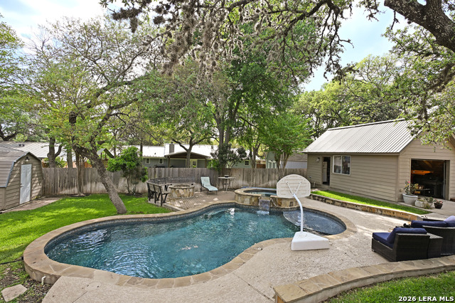 Image 36 of 47 For 877 Twin Oaks