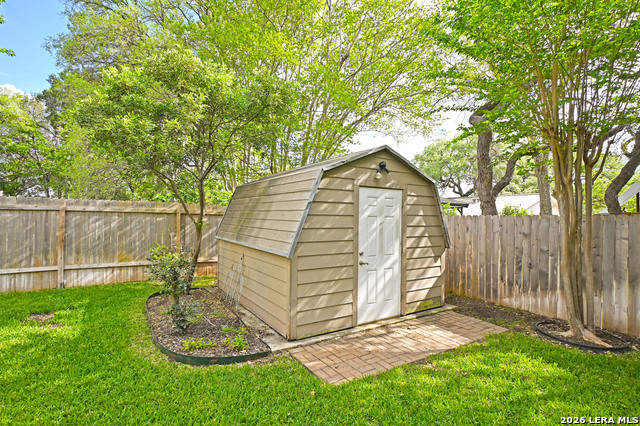 Image 41 of 47 For 877 Twin Oaks