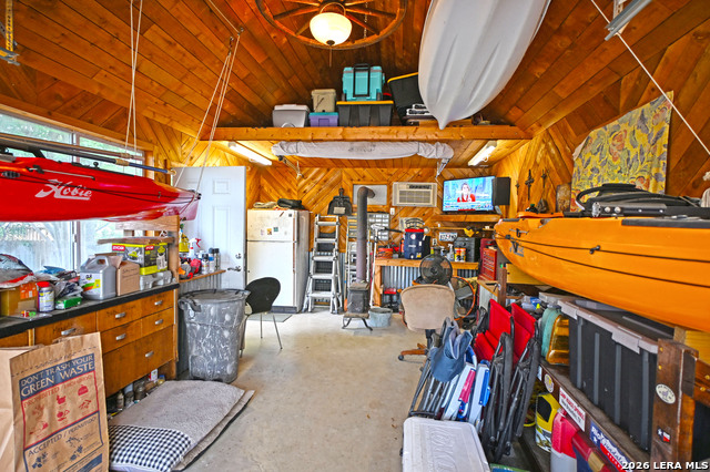 Image 43 of 47 For 877 Twin Oaks