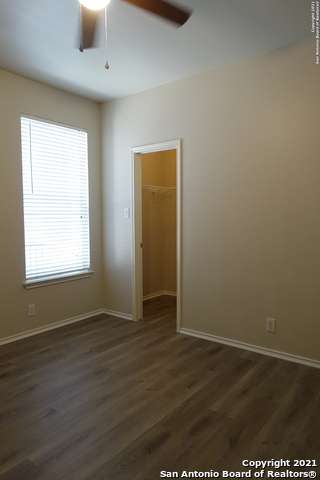 Image 22 of 35 For 15838 Drexel