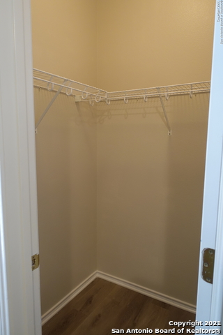 Image 23 of 35 For 15838 Drexel