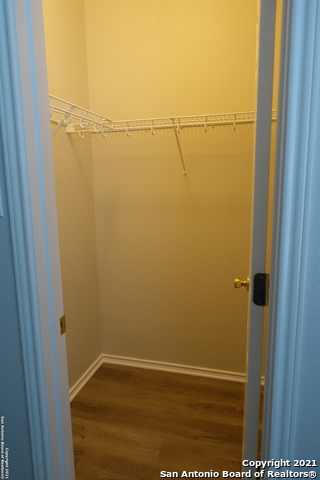 Image 25 of 35 For 15838 Drexel