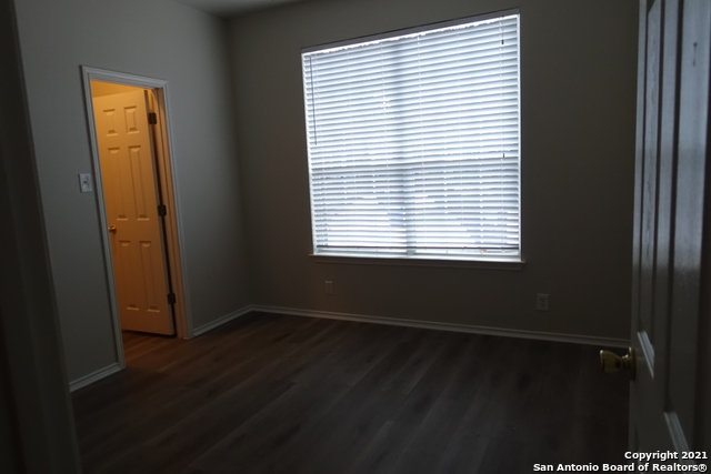 Image 26 of 35 For 15838 Drexel