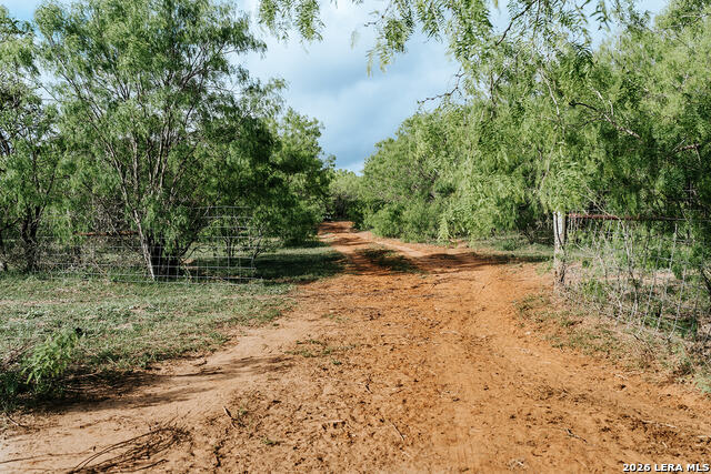 Image 2 of 43 For 1065 Fm 477  