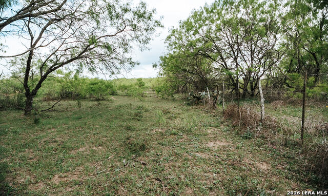 Image 6 of 43 For 1065 Fm 477  