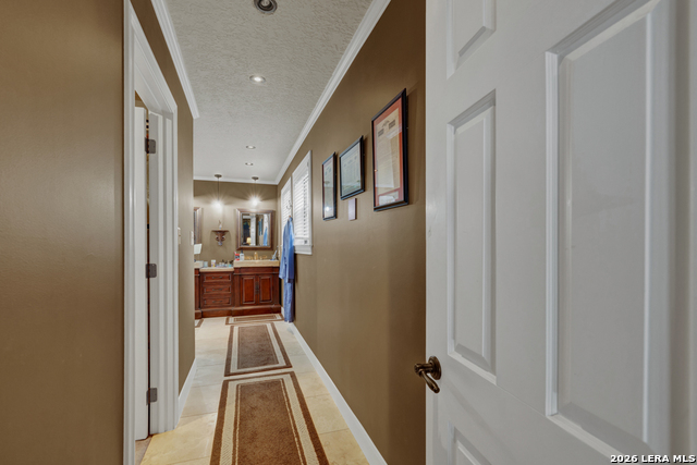 Image 16 of 48 For 605 High Oaks