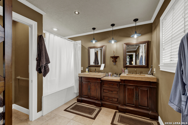 Image 17 of 48 For 605 High Oaks