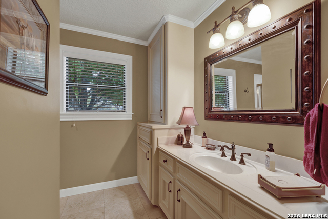 Image 21 of 48 For 605 High Oaks